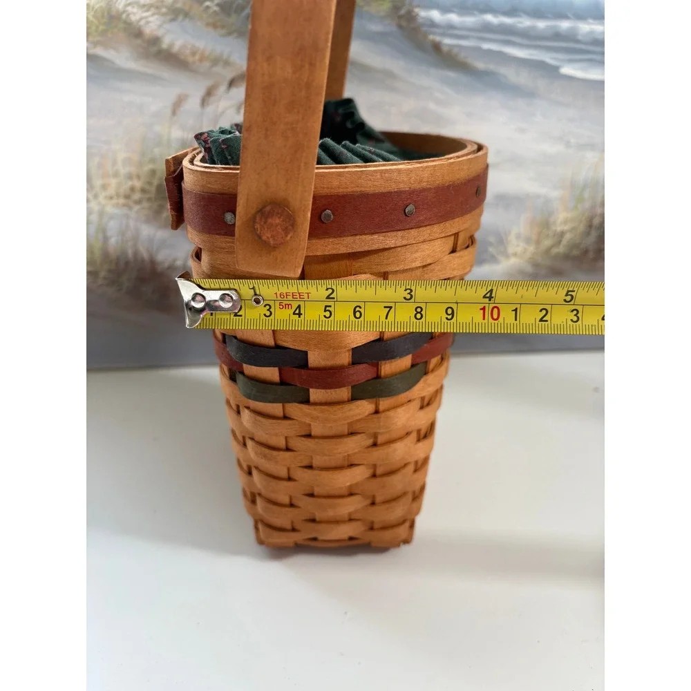 Longaberger 1993 Handwoven Basket Wall Hanging Green Floral Liner Protector